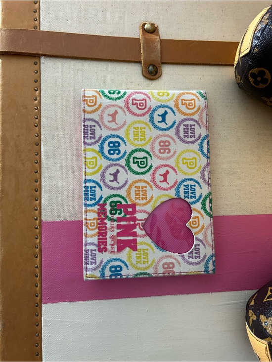 PINK Victoria's Secret Other - Vintage rainbow 🌈 photo album